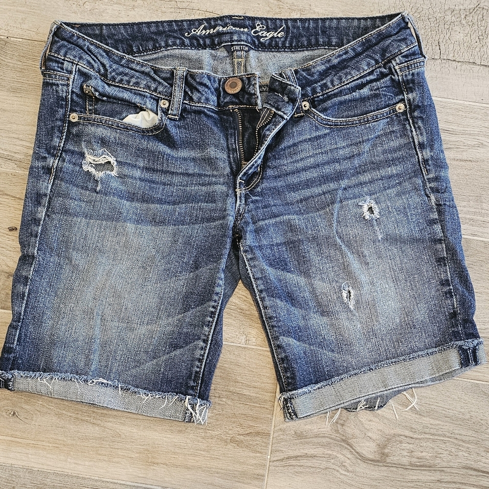 AMERICAN EAGLE STRETCH SHORTS